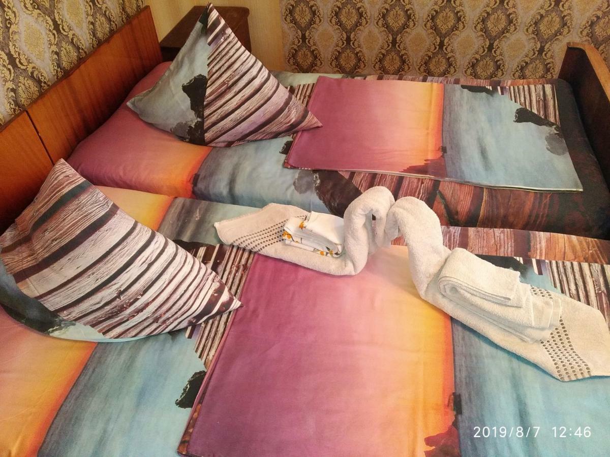 Downtown Guest House คูทายสิ ภายนอก รูปภาพ