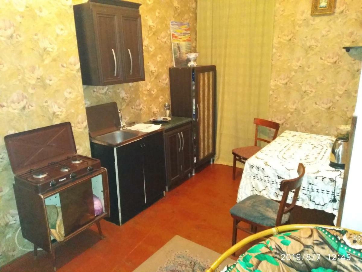 Downtown Guest House คูทายสิ ภายนอก รูปภาพ